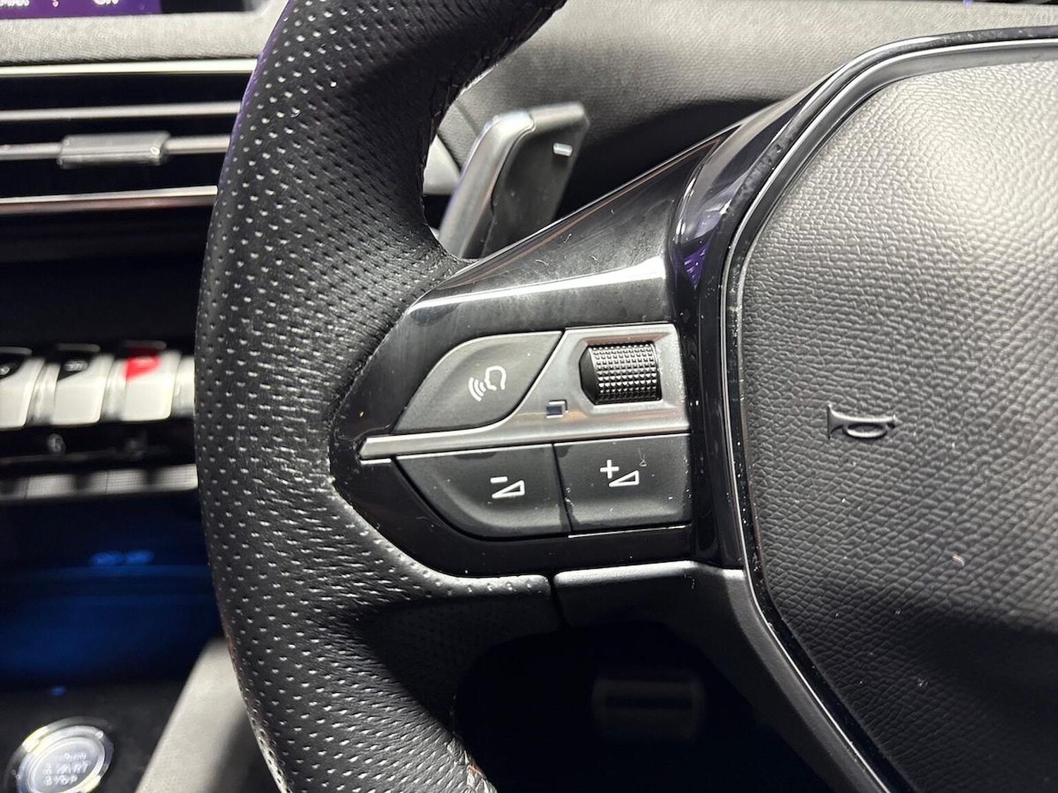 Used Peugeot 5008 2019 for sale - 76932303: Photo 24