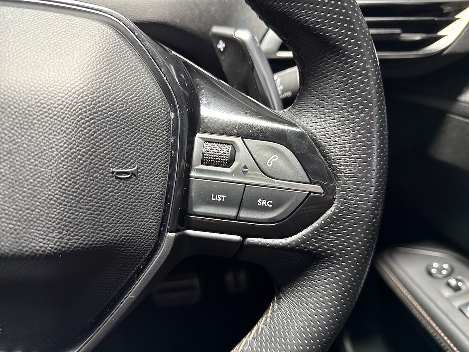 Used Peugeot 5008 2019 for sale - 76932303: Photo 25