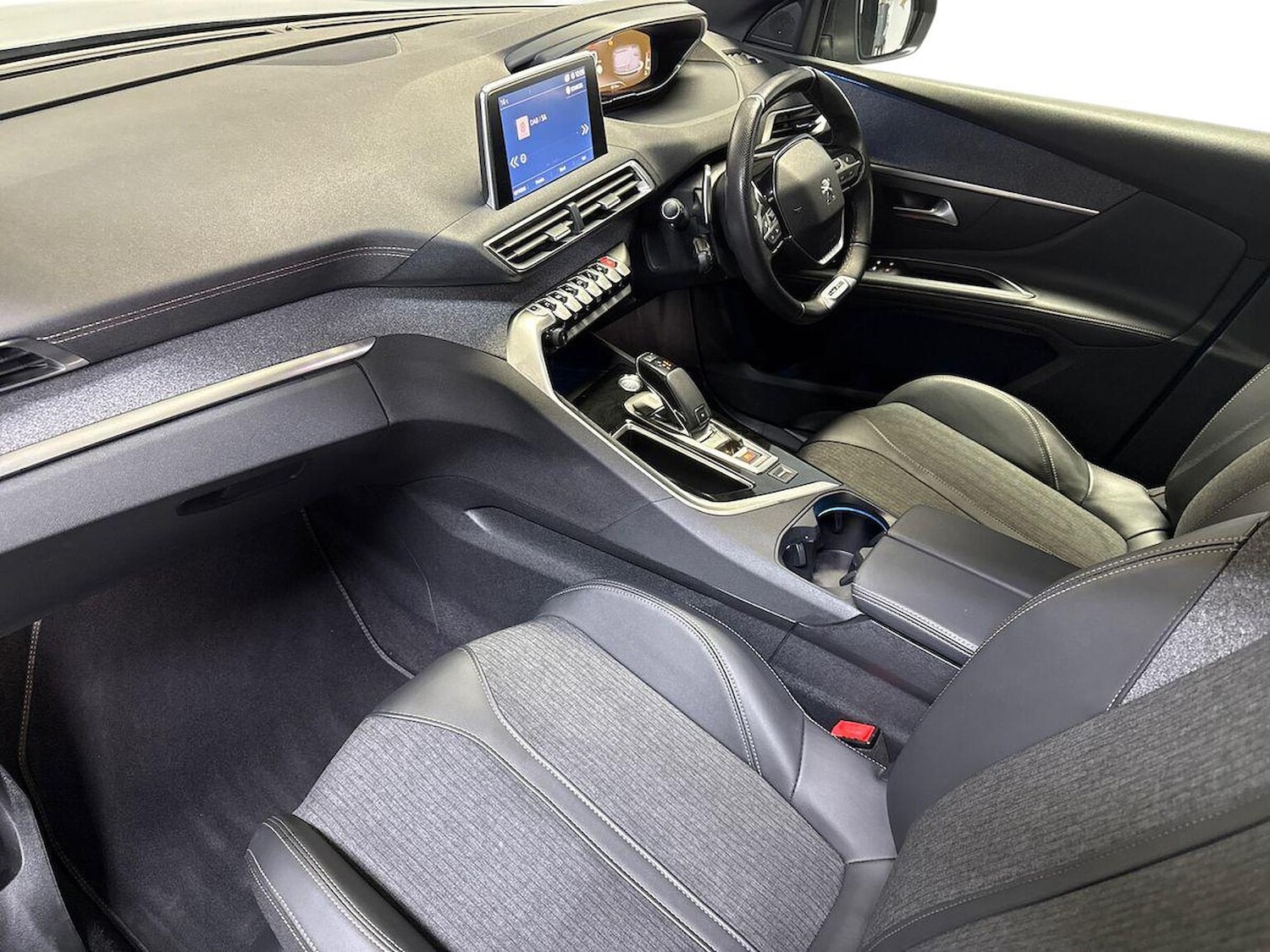 Used Peugeot 5008 2019 for sale - 76932303: Photo 7