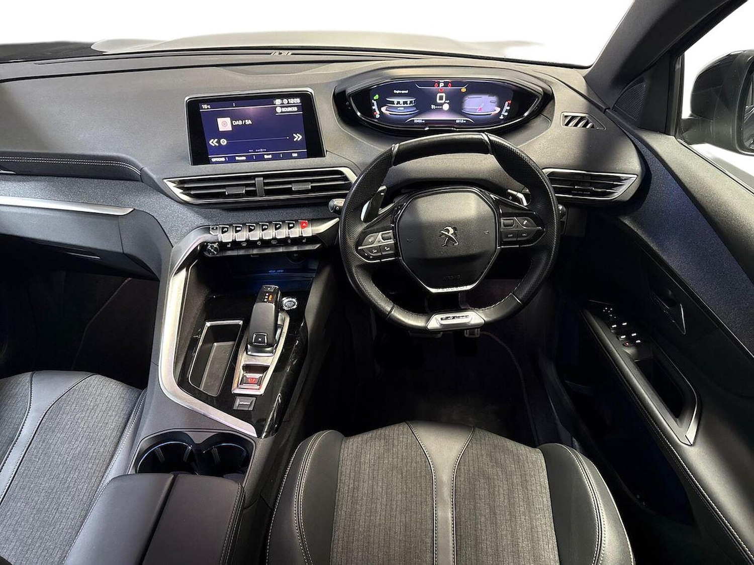 Used Peugeot 5008 2019 for sale - 76932303: Photo 9