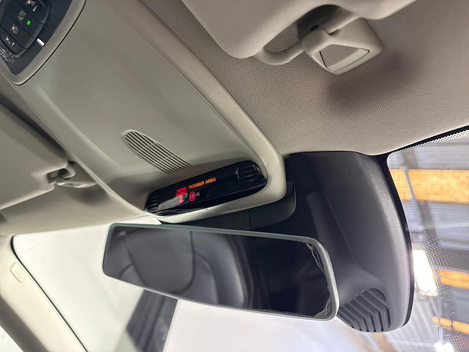 Used Volvo V40 2017 for sale - 76193162: Photo 14