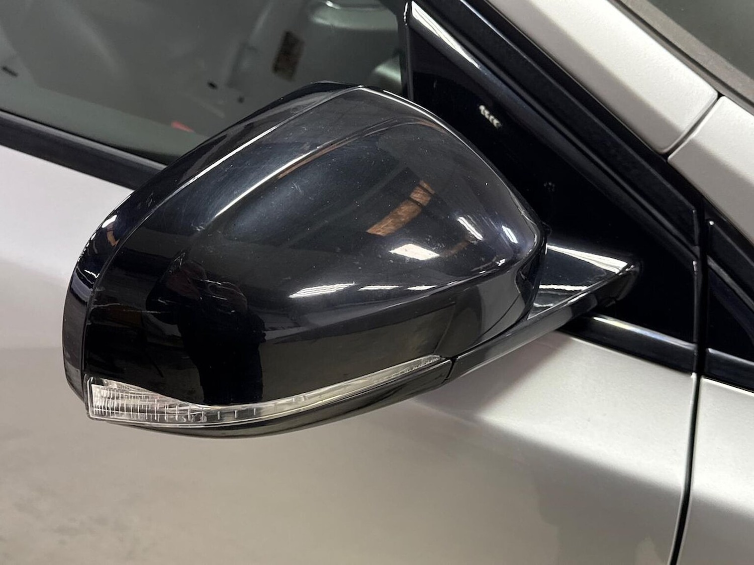 Used Volvo V40 2017 for sale - 76193162: Photo 30