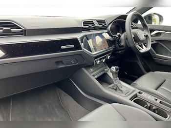 Used Audi Q3 2024 for sale - 76676780: Photo