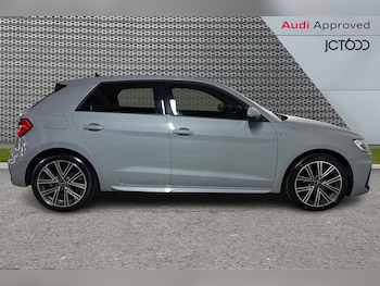 Used Audi A1 2021 for sale - 76681058: Photo