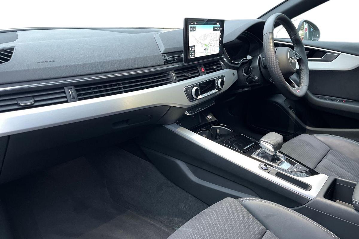 Used Audi A5 2023 for sale - 77533234: Photo 2