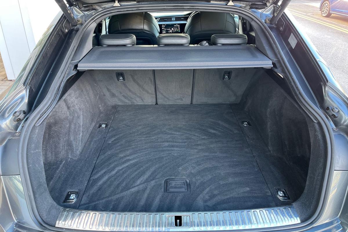 Used Audi e-tron 2022 for sale - 77533350: Photo 12