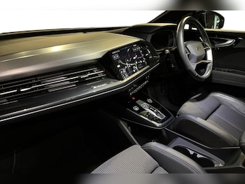 Used Audi Q4 e-tron 2023 for sale - 78145545: Photo
