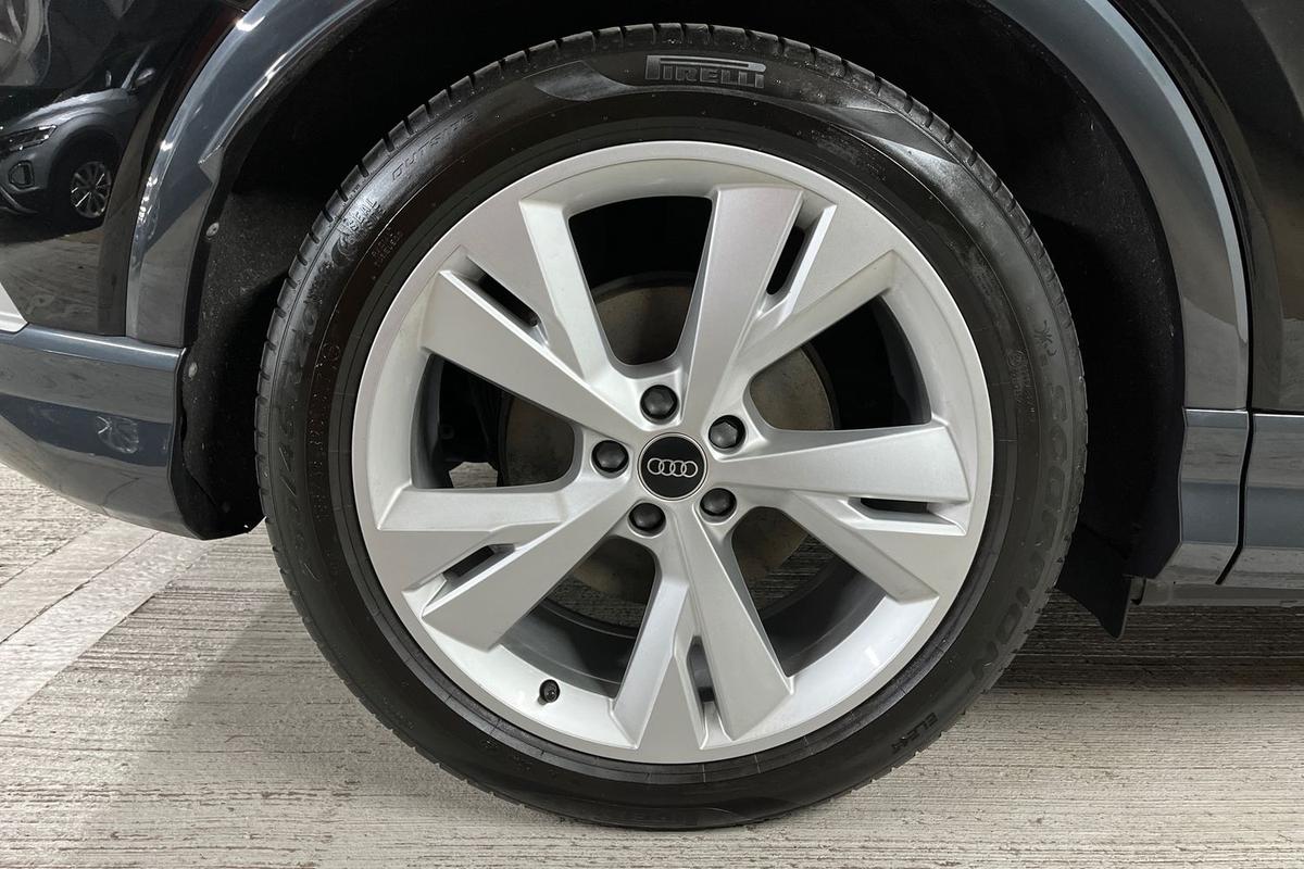 Used Audi Q4 e-tron 2023 for sale - 78145545: Photo 5