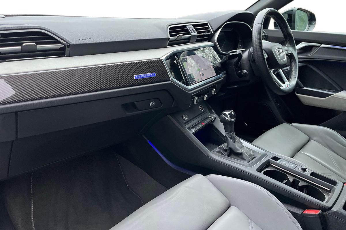 Used Audi Q3 2021 for sale - 77332645: Photo 2