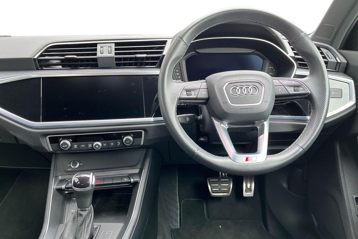 Used Audi Q3 2022 for sale - 76674381: Photo 11