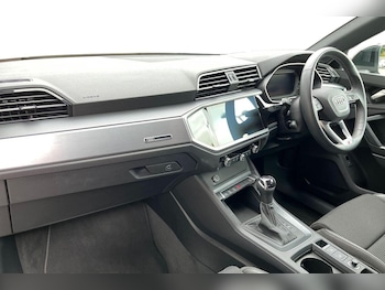 Used Audi Q3 2022 for sale - 76674381: Photo