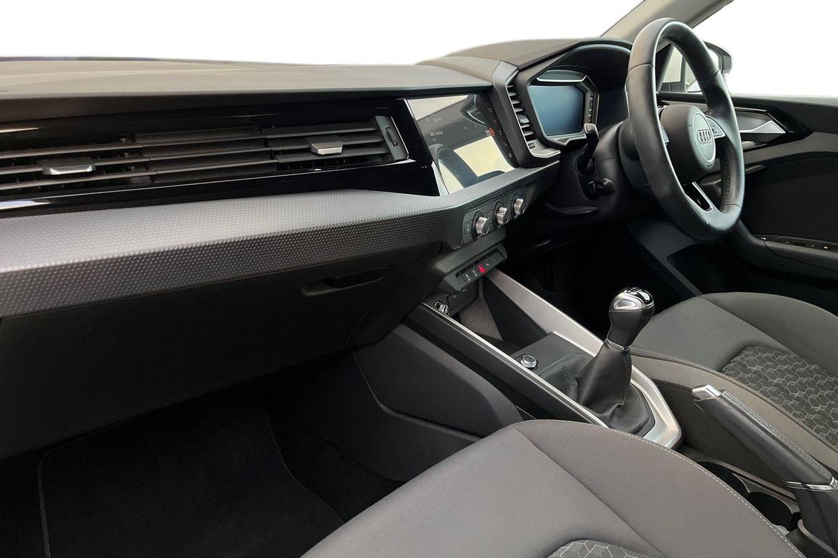 Used Audi A1 2023 for sale - 77533395: Photo 2