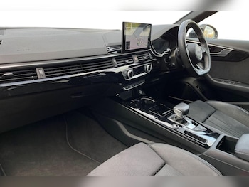 Used Audi A4 2022 for sale - 76675023: Photo