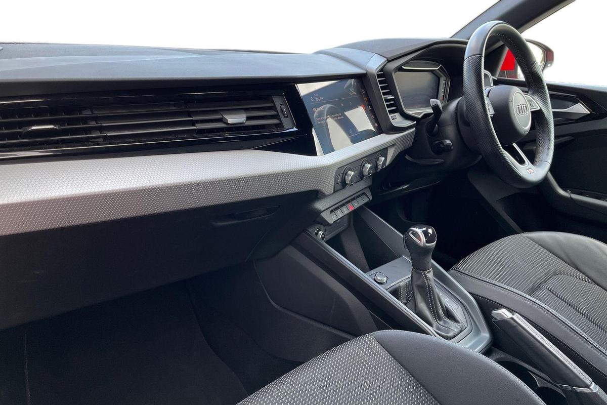 Used Audi A1 2023 for sale - 77533399: Photo 2