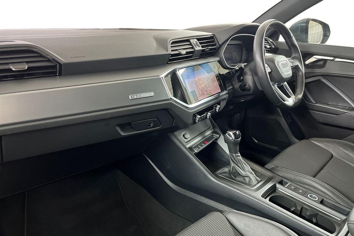 Used Audi Q3 2024 for sale - 77701234: Photo 2