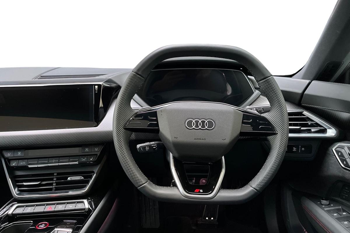 Used Audi e-tron GT 2024 for sale - 76984593: Photo 11