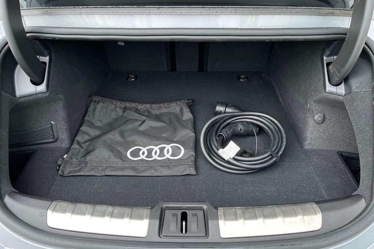 Used Audi e-tron GT 2024 for sale - 76984593: Photo 12