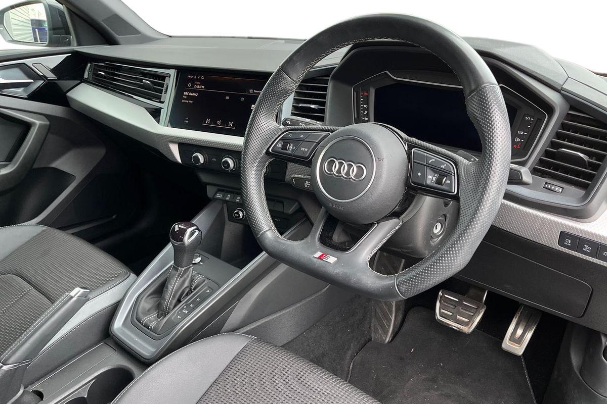 Used Audi A1 2023 for sale - 77354316: Photo 6