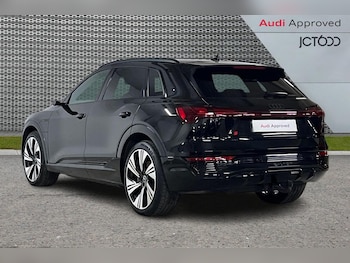 Used Audi Q8 2024 for sale - 78275184: Photo
