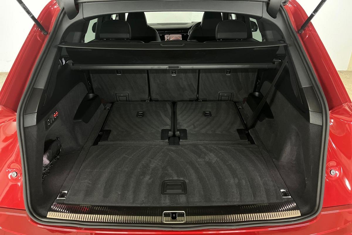 Used Audi Q7 2024 for sale - 77532976: Photo 12