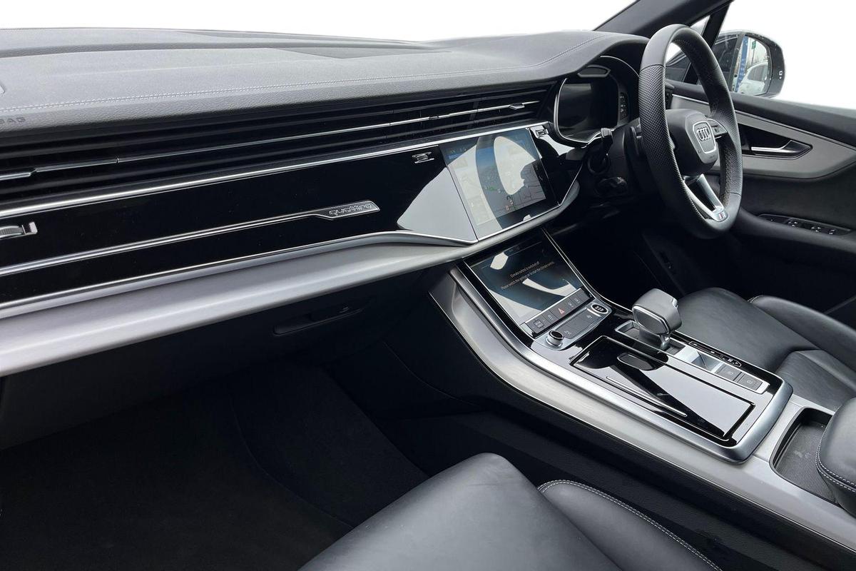 Used Audi Q7 2024 for sale - 77533088: Photo 2