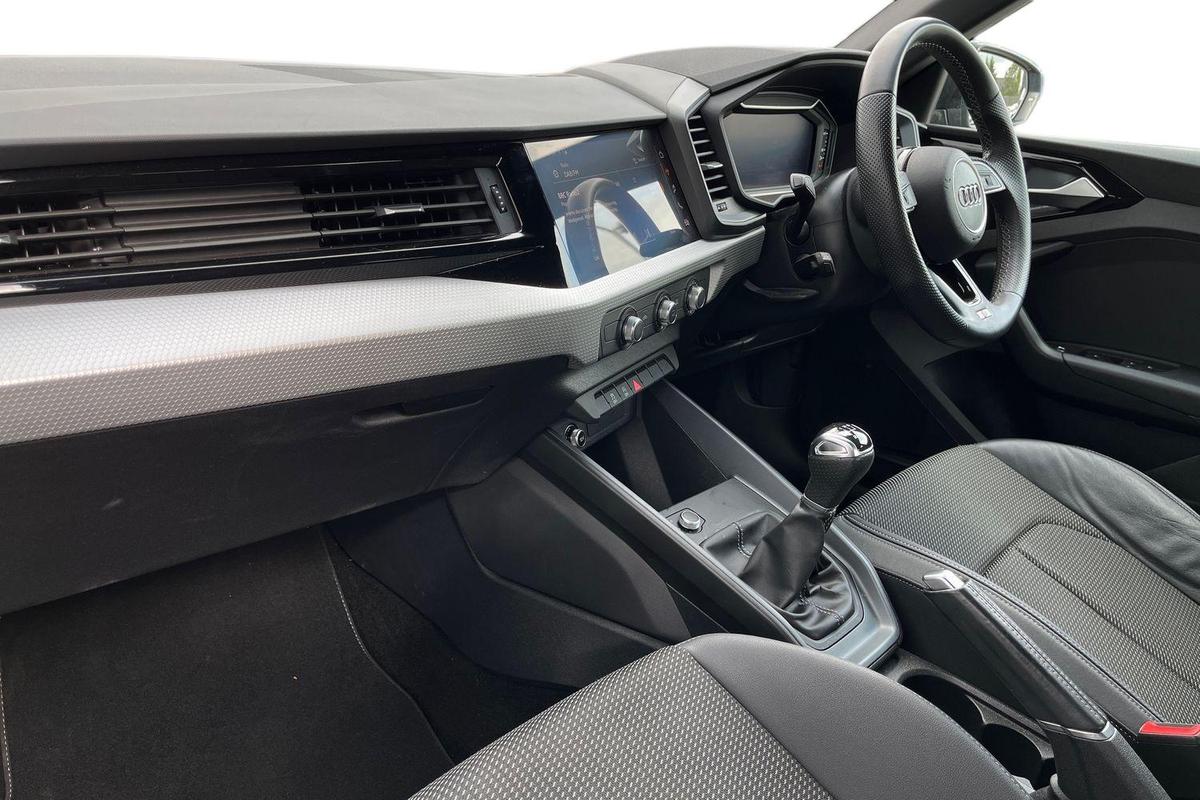 Used Audi A1 2022 for sale - 77533382: Photo 2