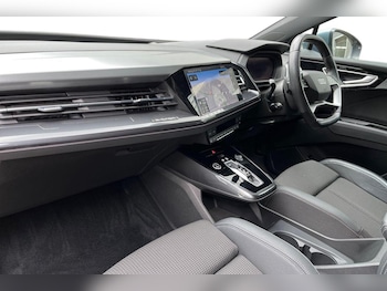 Used Audi Q4 e-tron 2022 for sale - 76675385: Photo