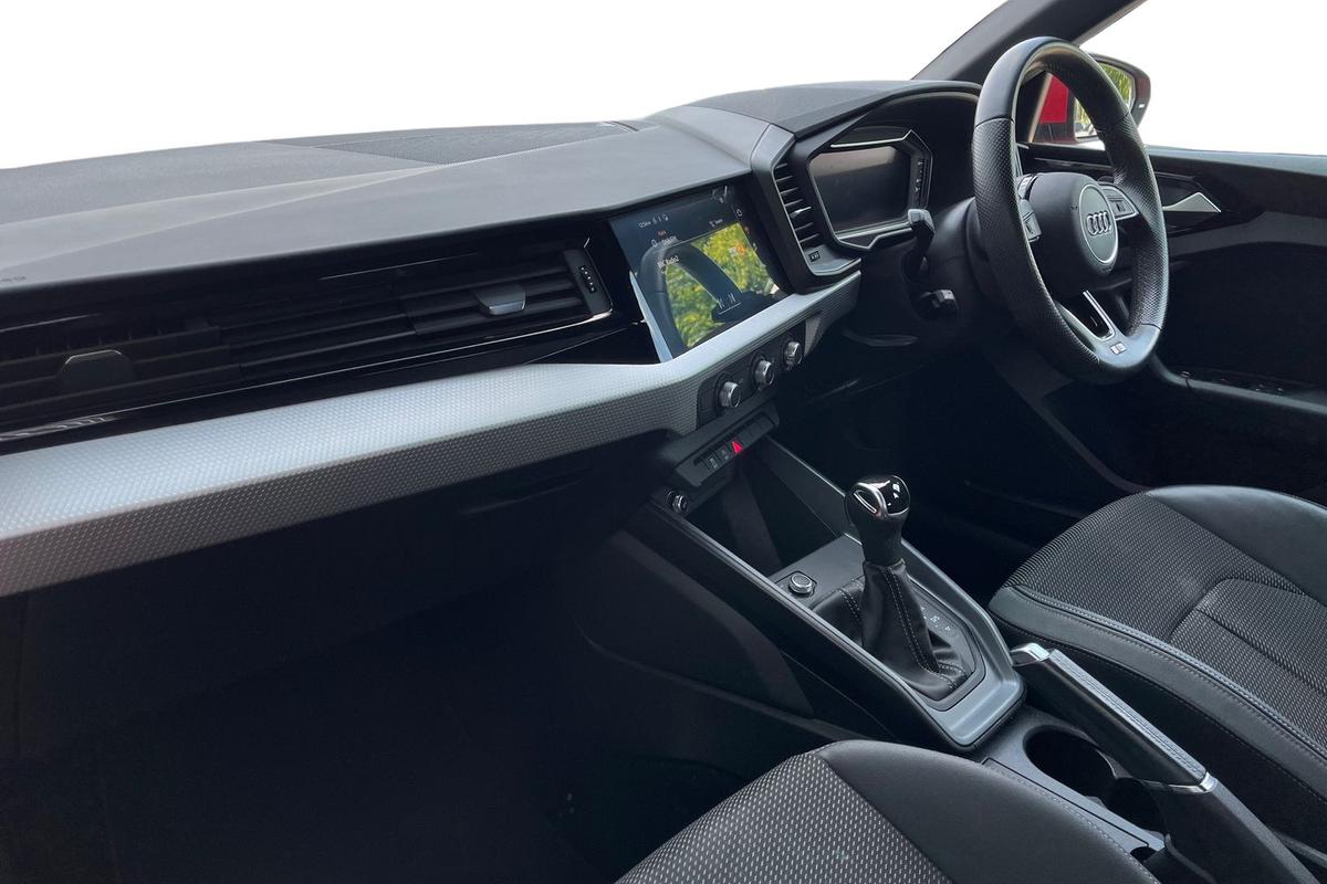 Used Audi A1 2021 for sale - 76709943: Photo 2