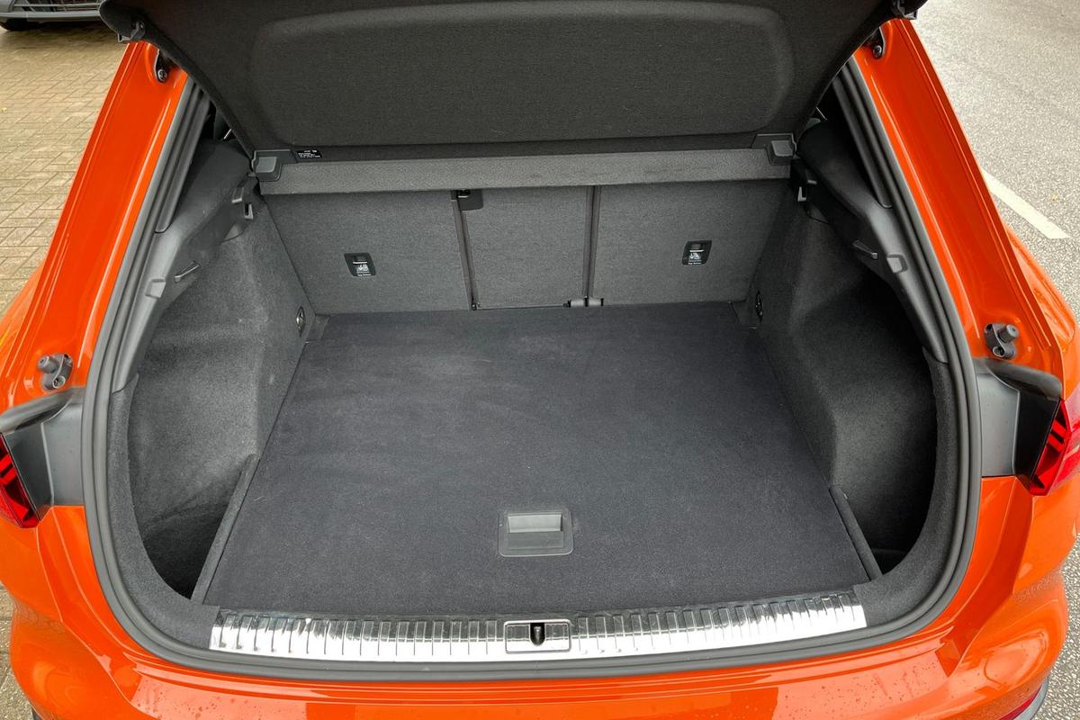 Used Audi Q3 2021 for sale - 76680936: Photo 12