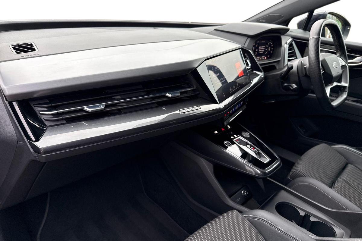 Used Audi Q4 e-tron 2022 for sale - 78124793: Photo 2