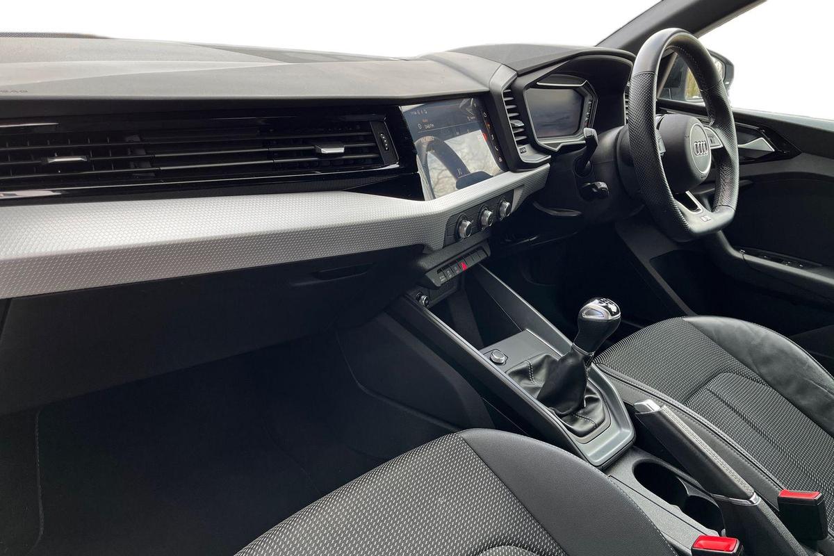 Used Audi A1 2022 for sale - 76674684: Photo 2