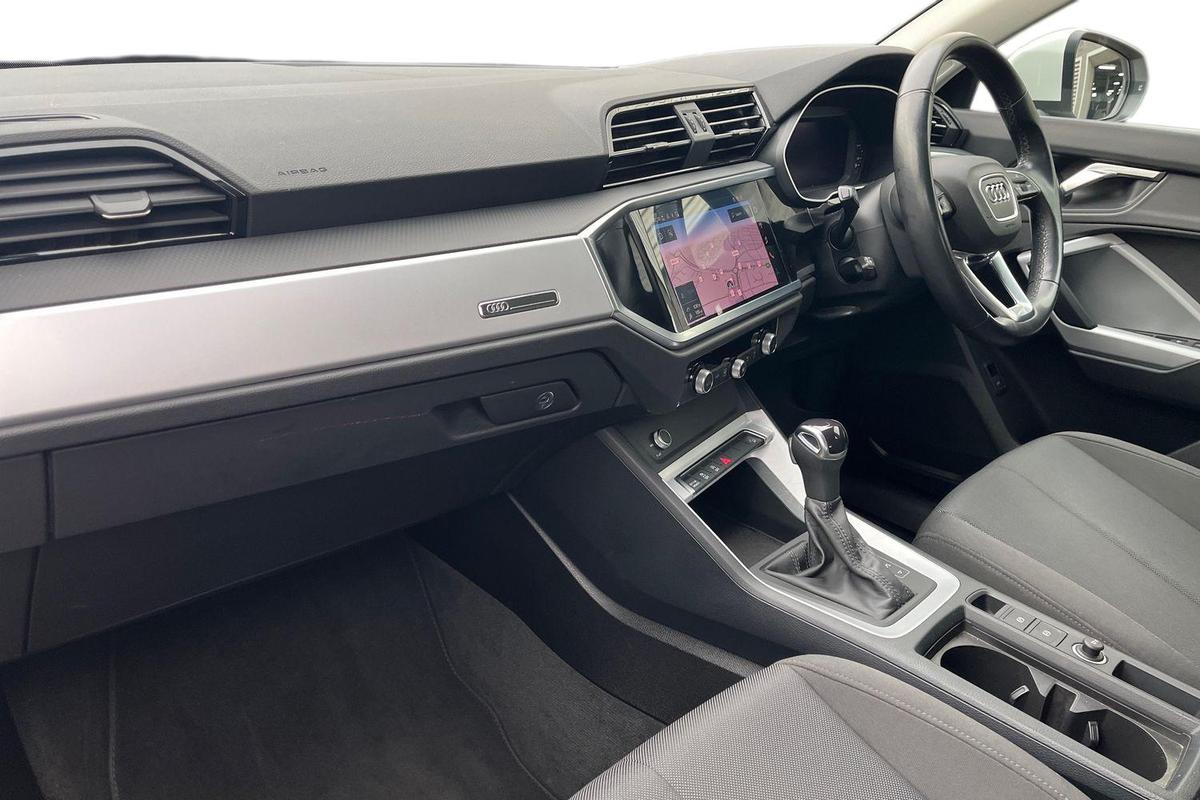 Used Audi Q3 2021 for sale - 77532961: Photo 2