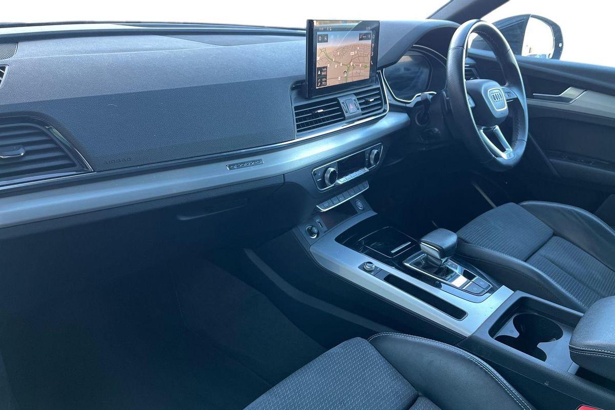 Used Audi Q5 2023 for sale - 77532884: Photo 2