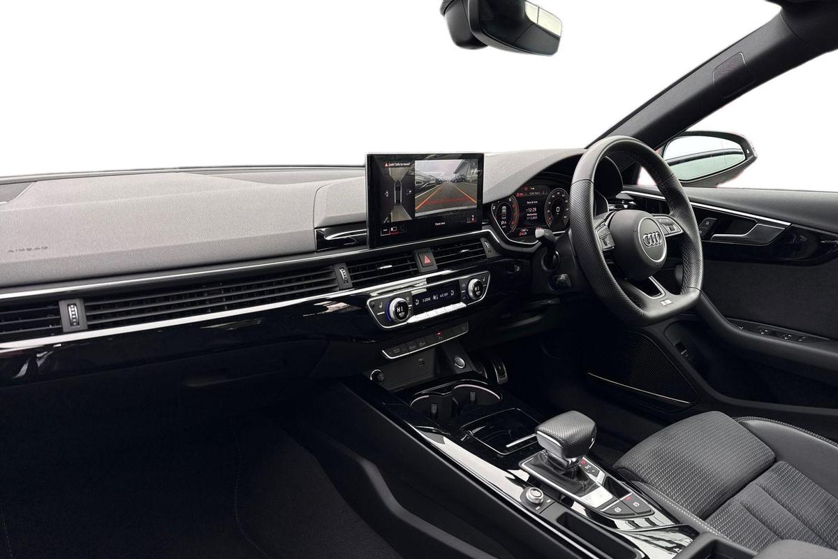 Used Audi A4 2023 for sale - 77533210: Photo 2