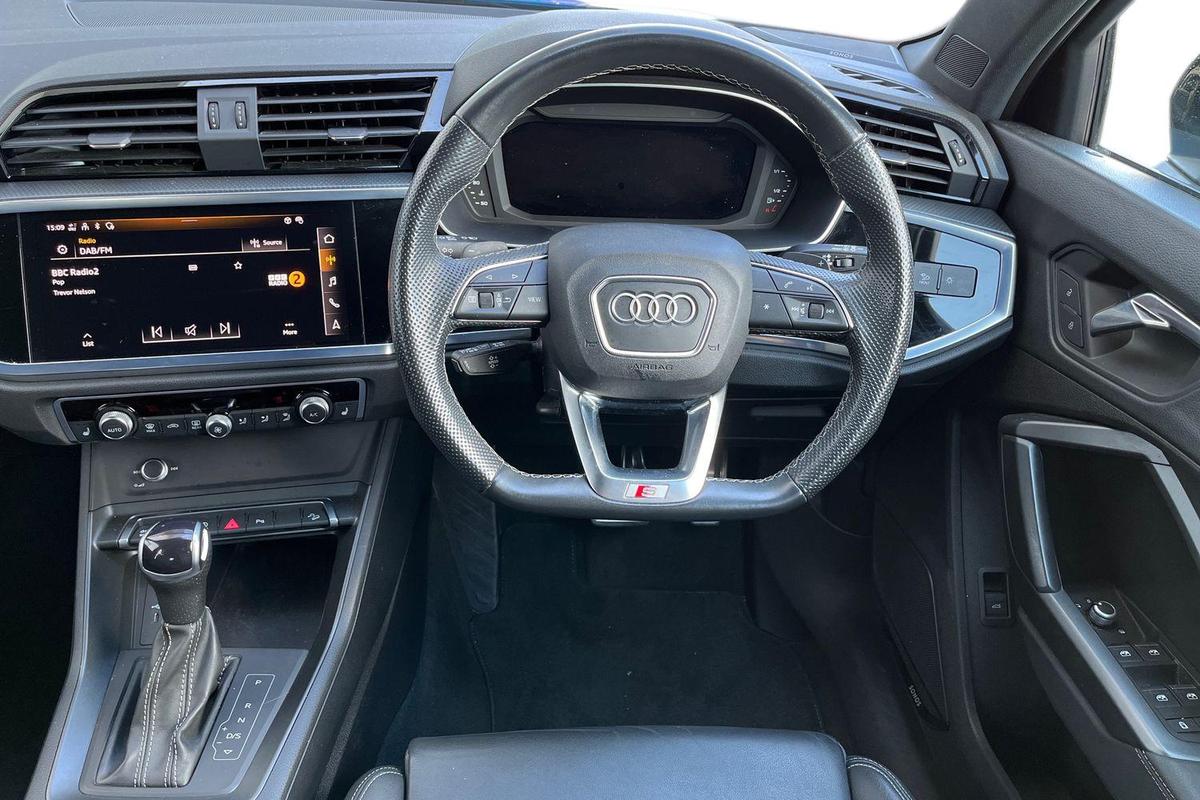 Used Audi Q3 2023 for sale - 76676232: Photo 11