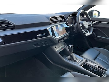 Used Audi Q3 2023 for sale - 76676232: Photo