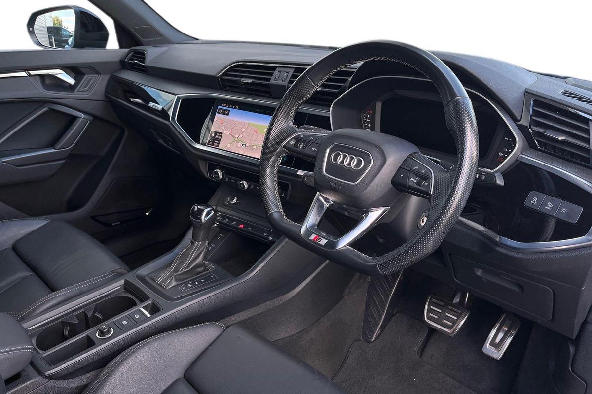 Used Audi Q3 2023 for sale - 76676232: Photo 6