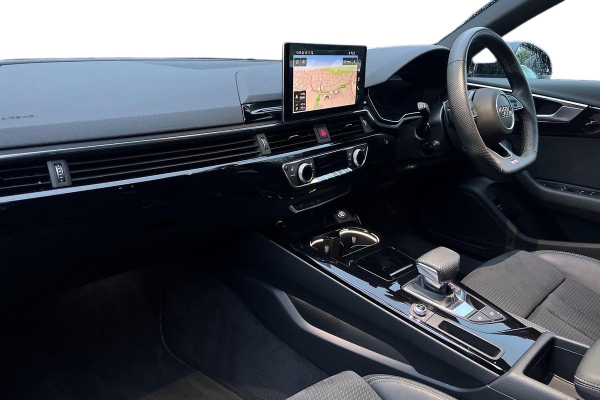 Used Audi A4 2024 for sale - 76948976: Photo 2