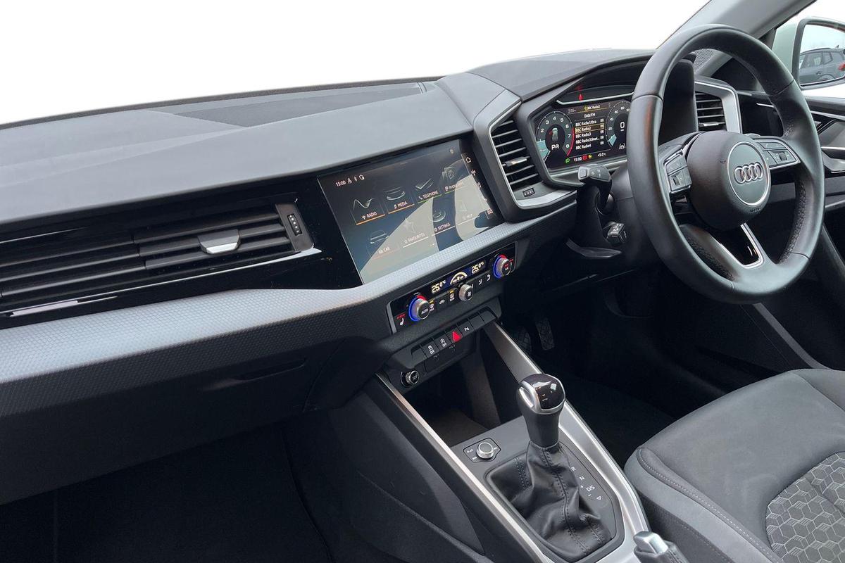 Used Audi A1 2022 for sale - 77733109: Photo 2