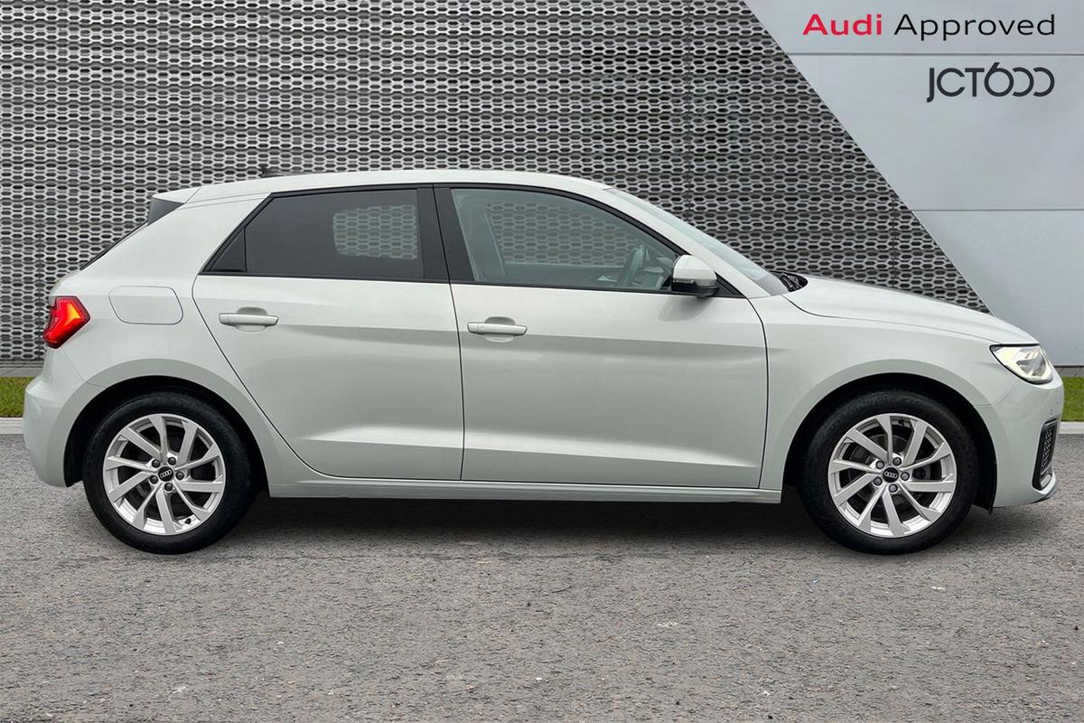 Used Audi A1 2022 for sale - 77733109: Photo 4