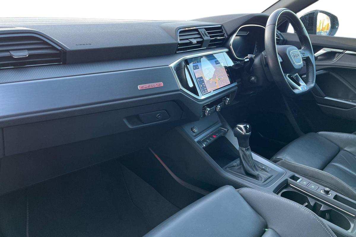 Used Audi Q3 2020 for sale - 77502821: Photo 2