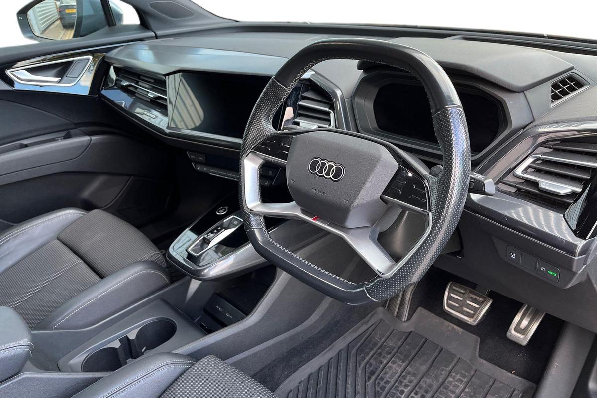 Used Audi Q4 e-tron 2021 for sale - 76674527: Photo 6