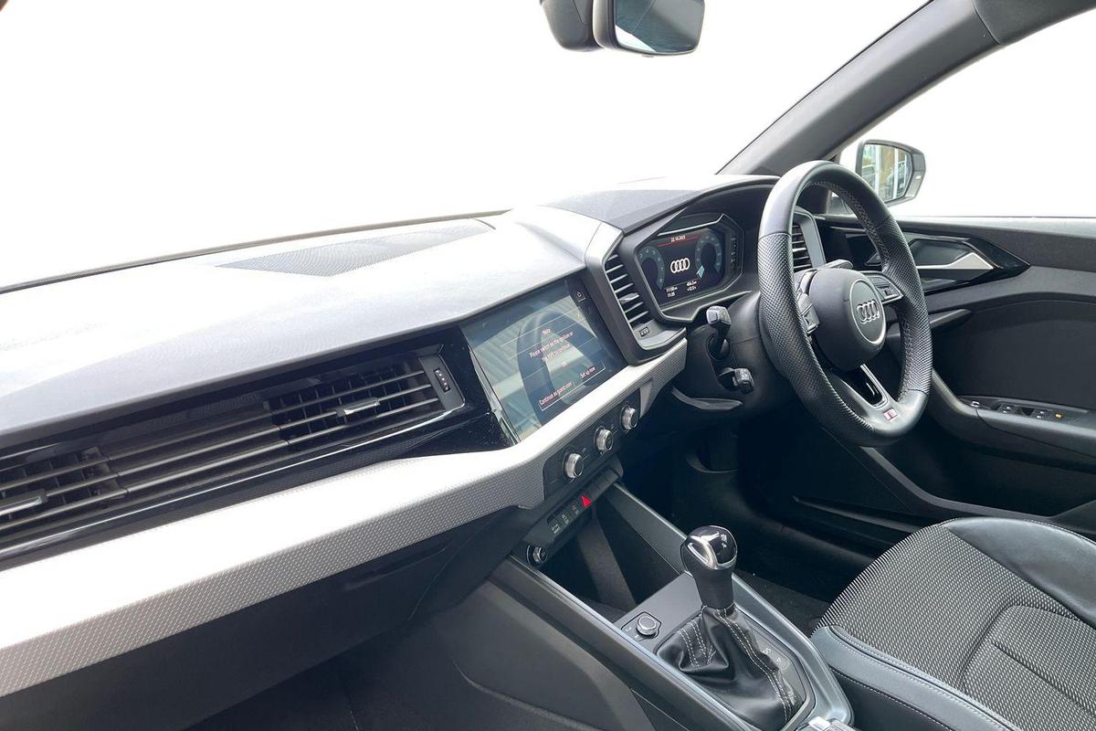 Used Audi A1 2022 for sale - 77533389: Photo 2