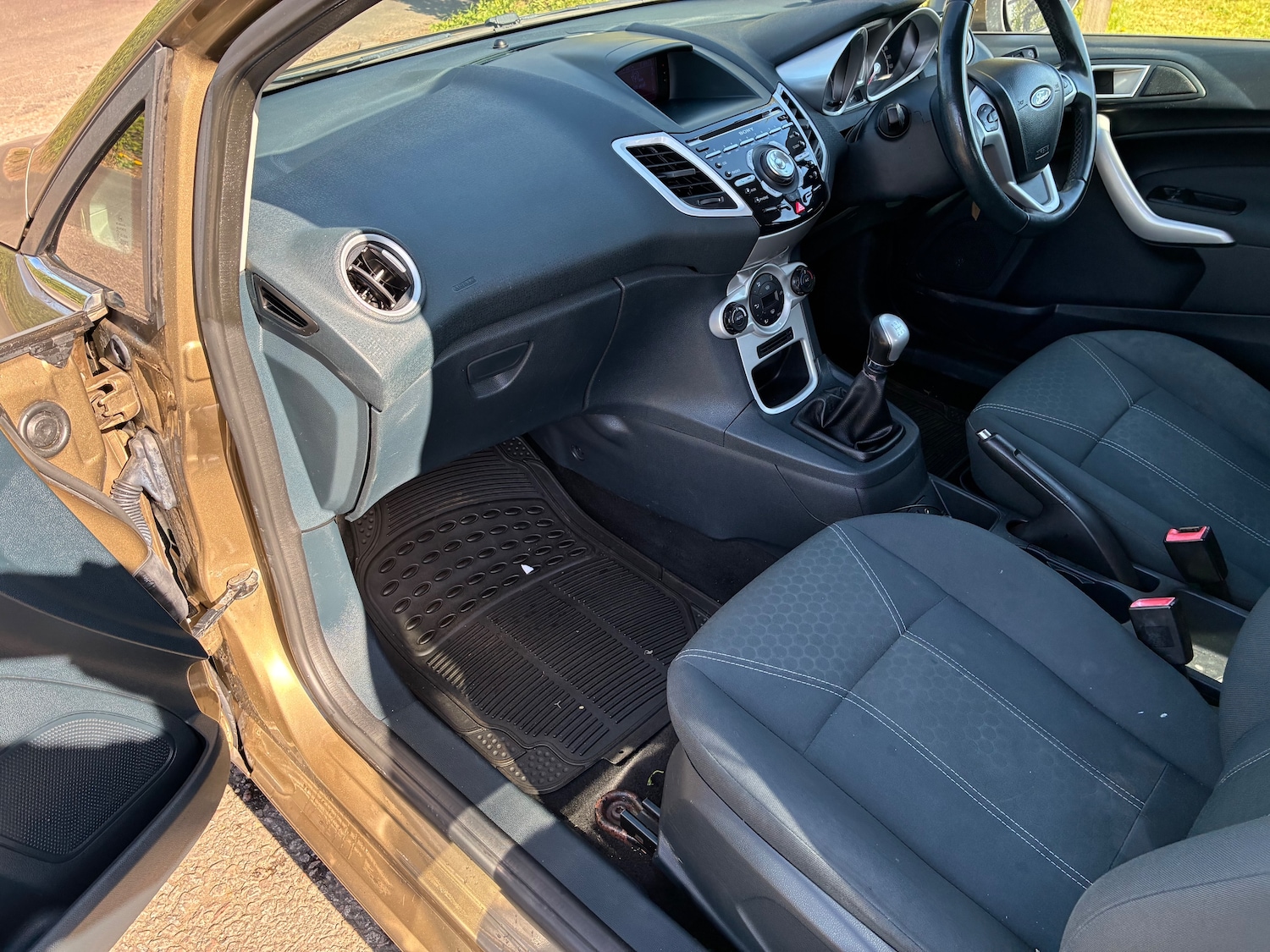 Used Ford Fiesta 2011 for sale - 78162991: Photo 7