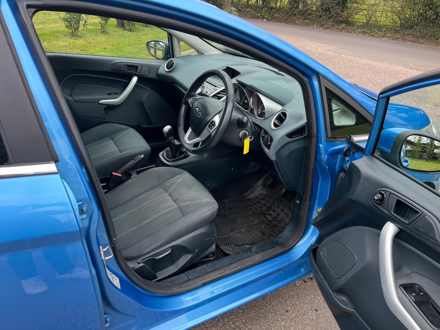 Used Ford Fiesta 2011 for sale - 78098365: Photo 6