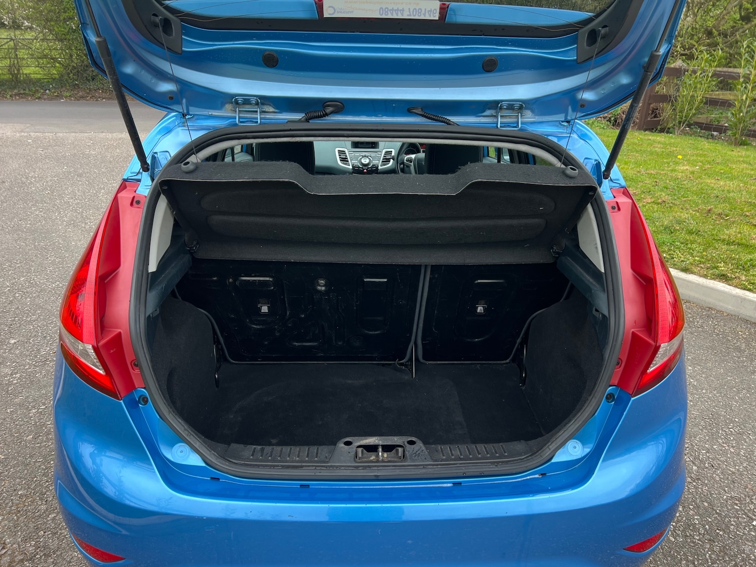 Used Ford Fiesta 2011 for sale - 78098365: Photo 9