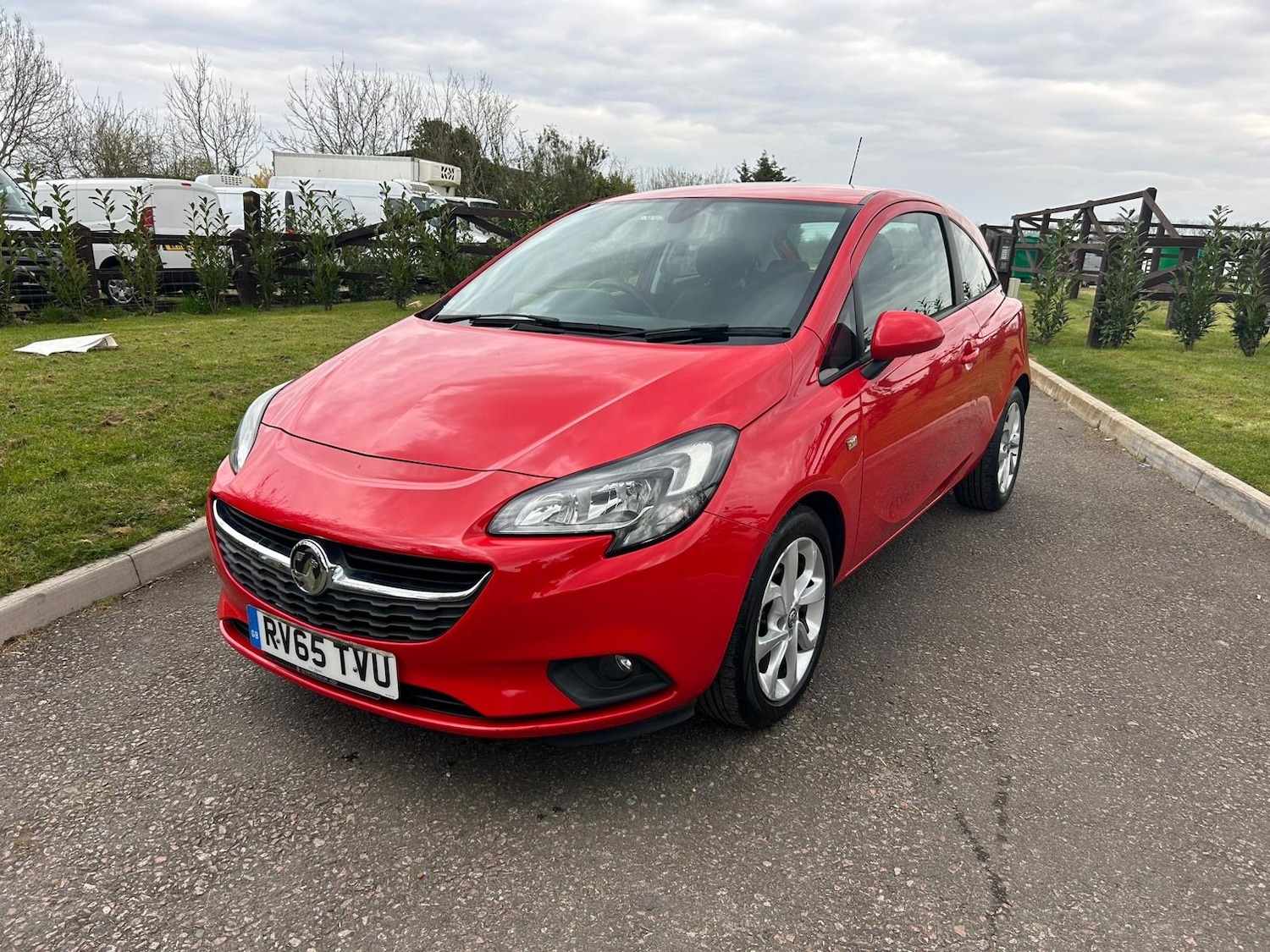 Used Vauxhall Corsa 2015 for sale - 78083896: Photo 2