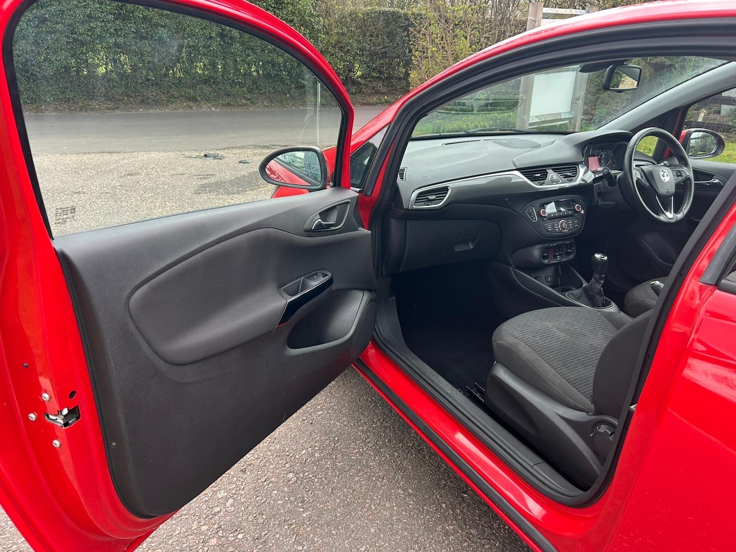 Used Vauxhall Corsa 2015 for sale - 78083896: Photo 6