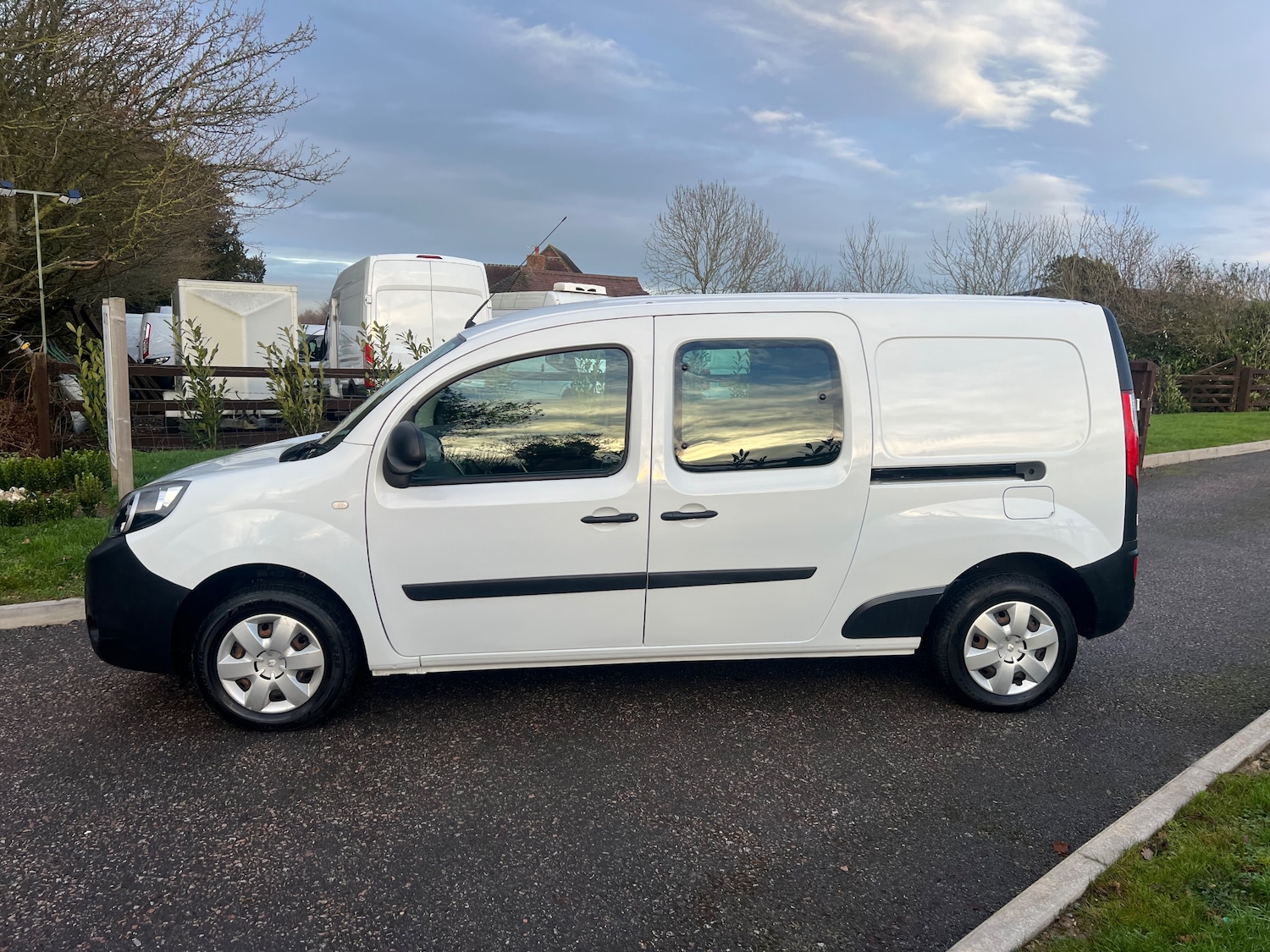 Used Renault Kangoo 2021 for sale - 77200770: Photo 4