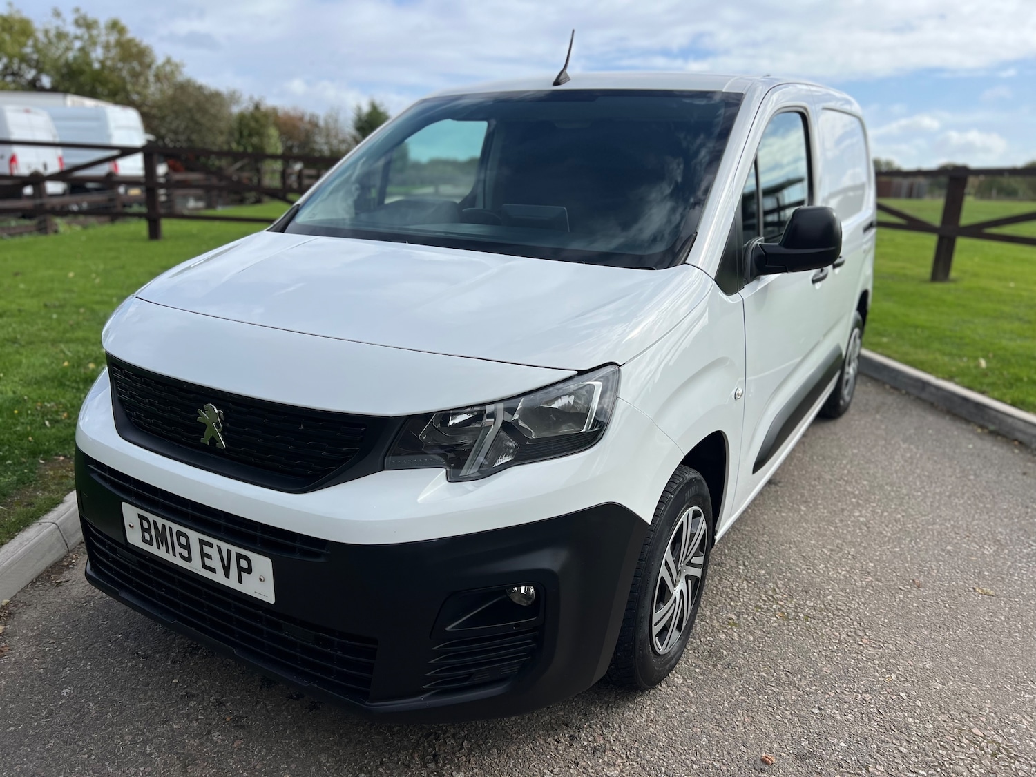 Used Peugeot Partner 2019 for sale - 76165113: Photo 15